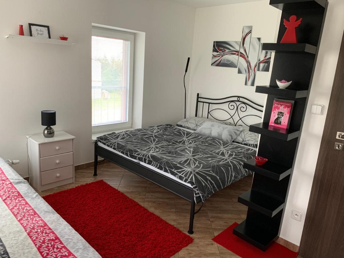 Apartmany Na Rozcesti Lomnice nad Popelkou エクステリア 写真
